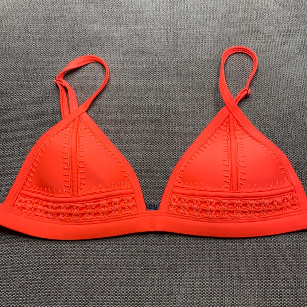 Triangl Swim Bikini Top Size Small
